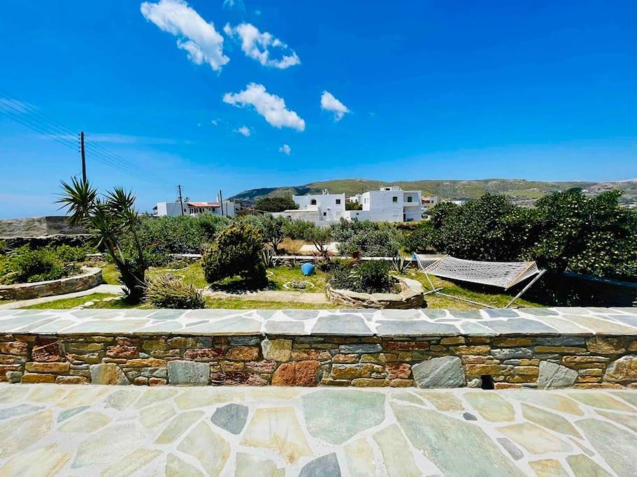 Cozy, Newly Renovated Apartment In Gavrio. エクステリア 写真
