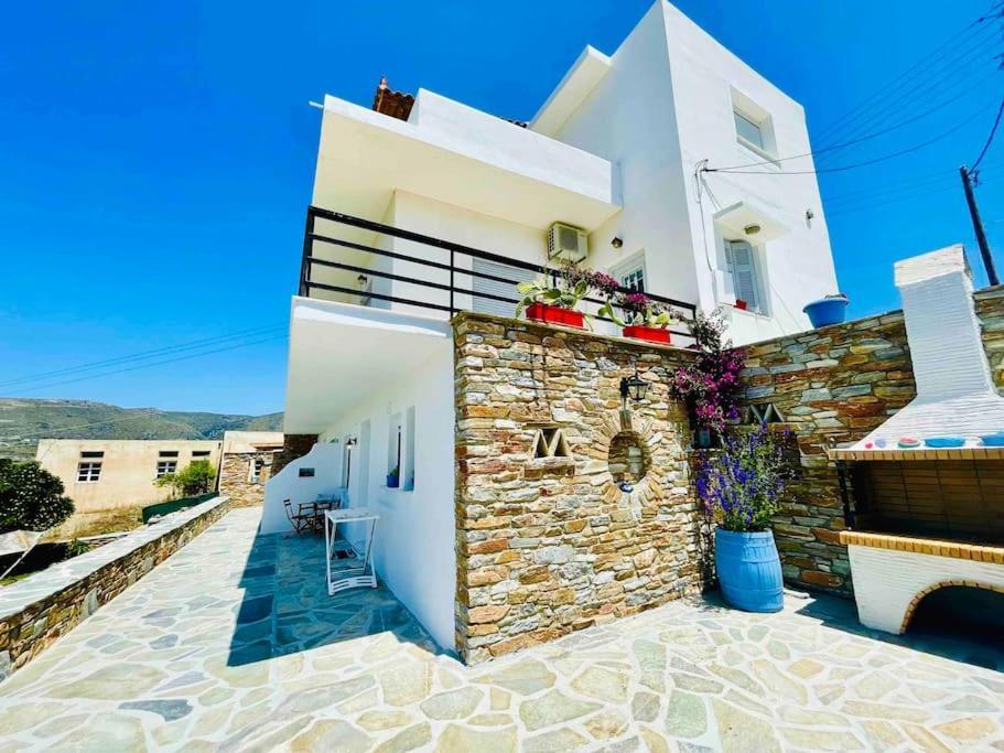 Cozy, Newly Renovated Apartment In Gavrio. エクステリア 写真